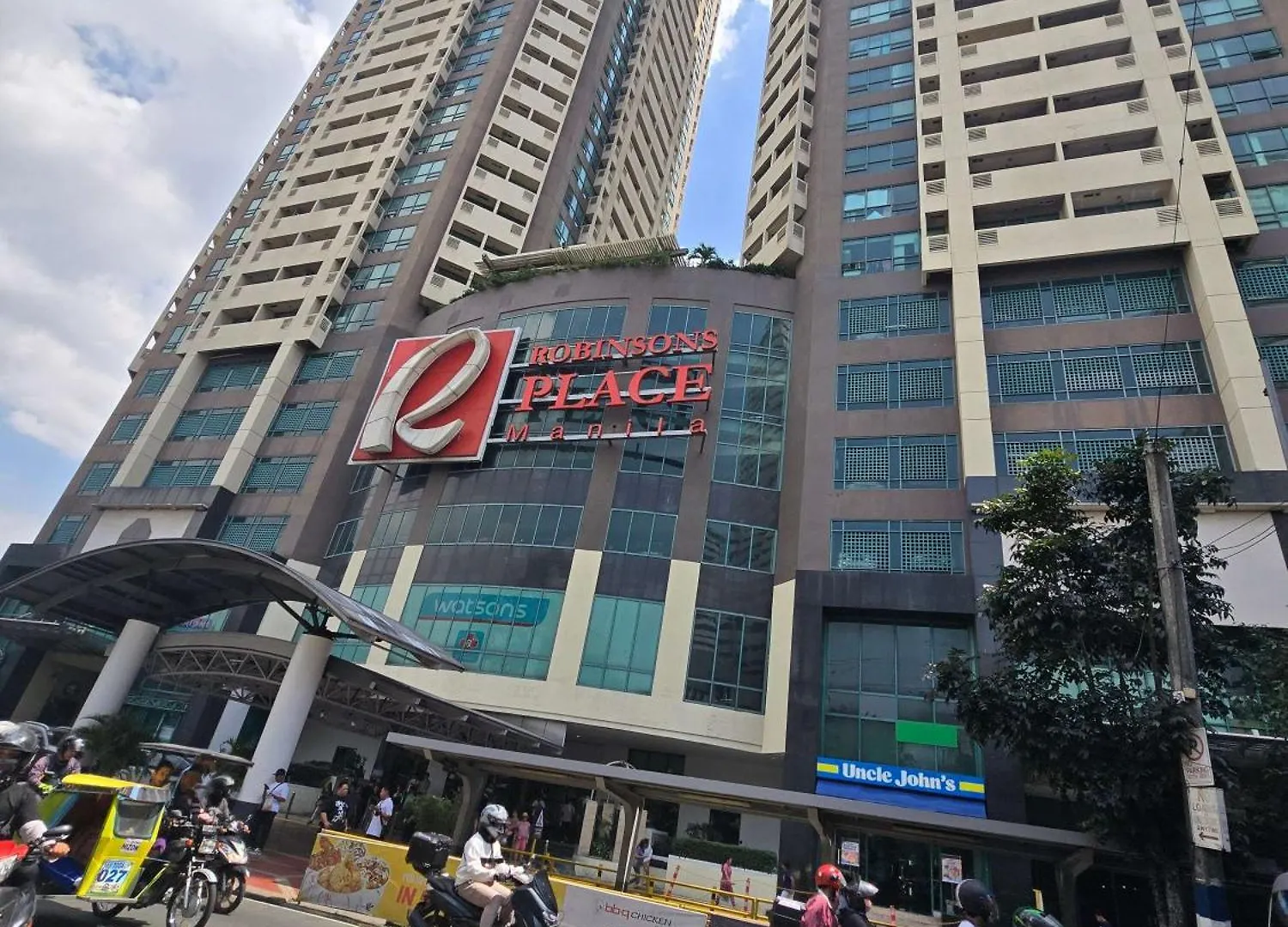 Manila Condotel 2 Bedroom Connected To Robinson Mall By Tripleview Condominium
